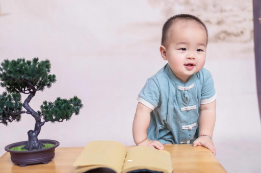专业助孕公司祝宝宝健康茁壮成长